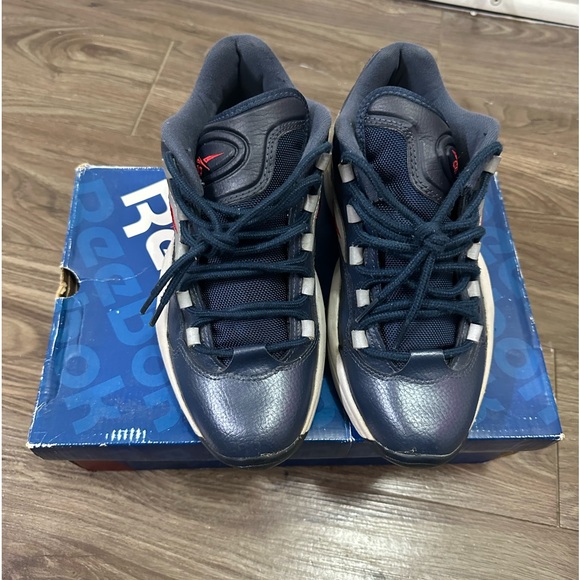 Grade school Reebok question - Picture 2 of 4